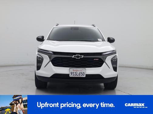 White 2025 Chevrolet Trax 2RS