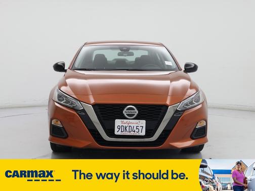 2022 Nissan Altima SR