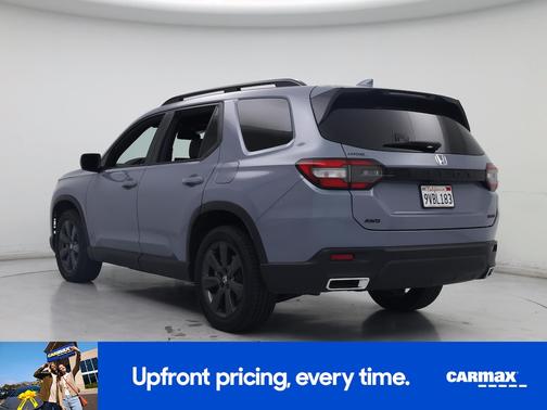 Gray 2025 Honda Pilot Sport