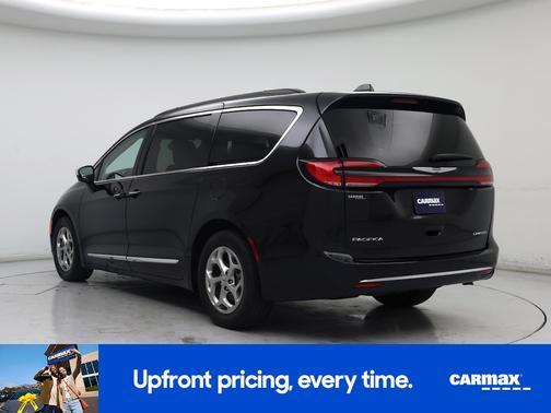 Black 2022 Chrysler Pacifica Limited