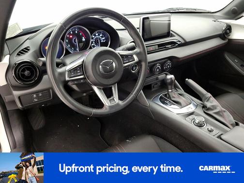 White 2017 Mazda MX-5 Miata RF Club