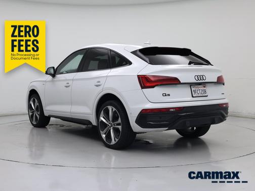 White 2023 Audi Q5 Sportback S-Line Prestige