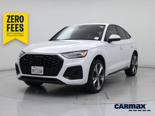 White 2023 Audi Q5 Sportback S-Line Prestige