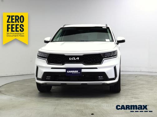 White 2023 Kia Sorento Hybrid EX