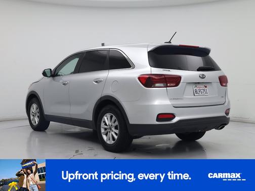 Silver 2019 Kia Sorento L