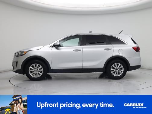 Silver 2019 Kia Sorento L
