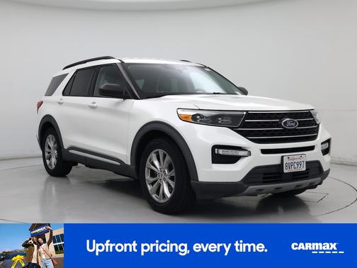 White 2021 Ford Explorer XLT