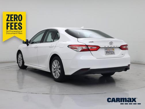 White 2019 Toyota Camry LE
