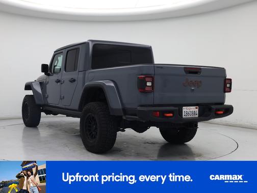 Gray 2024 Jeep Gladiator Mojave