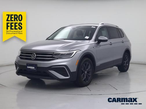 Silver 2024 Volkswagen Tiguan SE