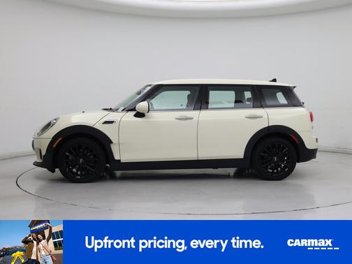 White 2017 MINI Clubman