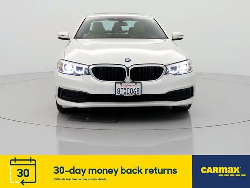 Photo 5 of 28 of 2019 BMW 530 i