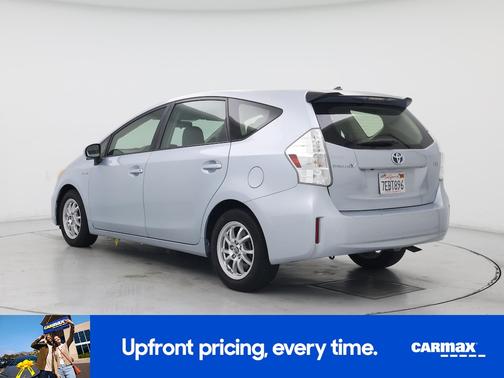 2014 Toyota Prius v Two