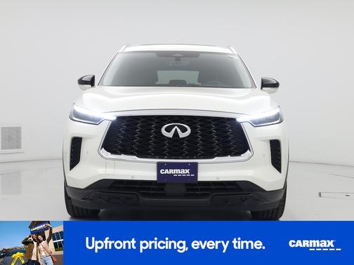 White 2023 INFINITI QX60 Luxe