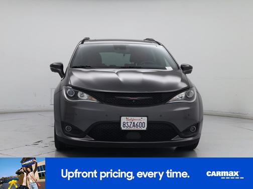 Gray 2020 Chrysler Pacifica Hybrid Limited