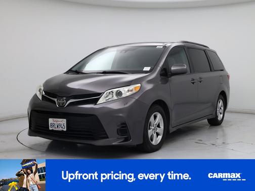 2018 Toyota Sienna LE