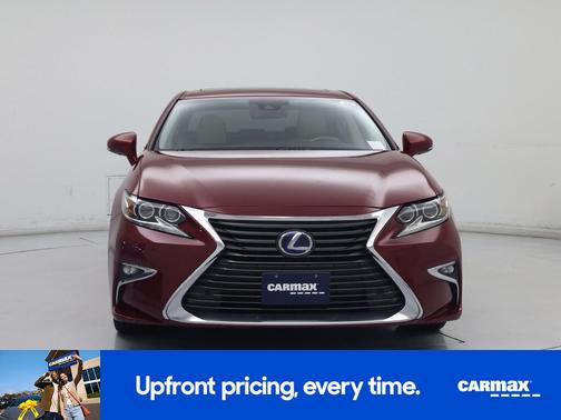 Red 2016 Lexus ES 300h