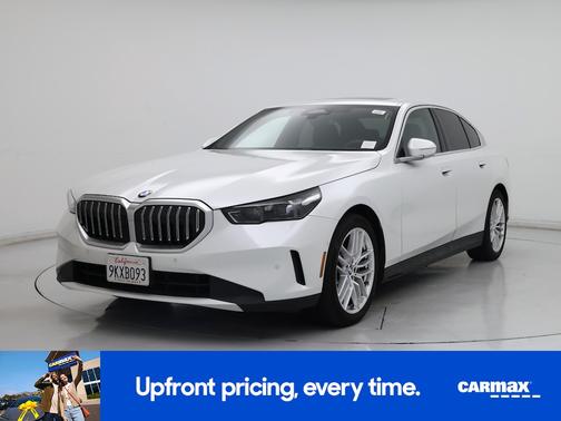 White 2024 BMW 530 I xDrive