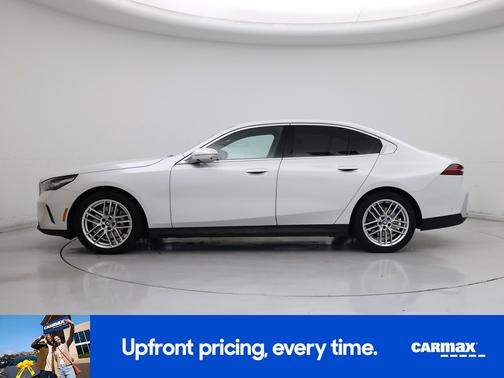 White 2024 BMW 530 I xDrive