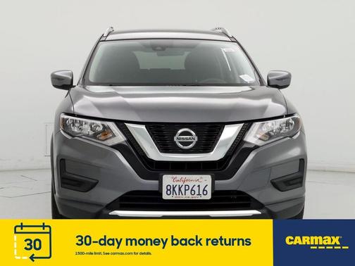 Photo 4 of 19 of 2019 Nissan Rogue SV