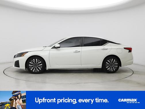 2023 Nissan Altima SV