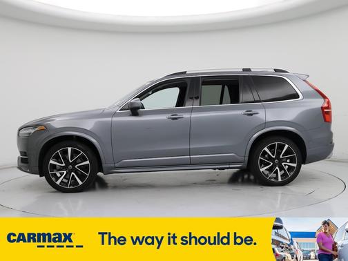 2019 Volvo XC90 T6 Momentum