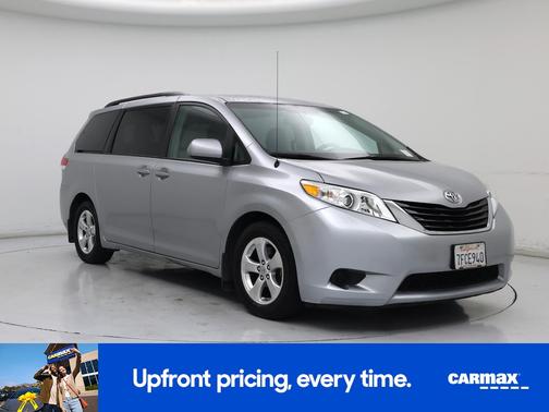 2014 Toyota Sienna LE