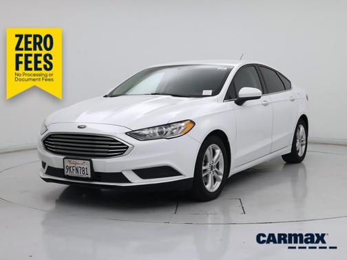 White 2018 Ford Fusion SE