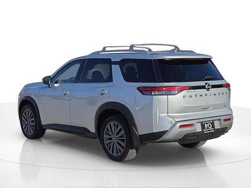 2024 Nissan Pathfinder SL FWD