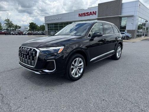 2025 Audi Q7 55 Premium Plus