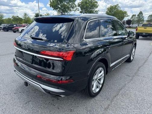 2025 Audi Q7 55 Premium Plus