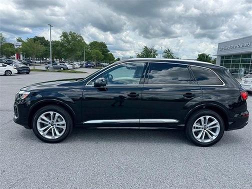 2025 Audi Q7 55 Premium Plus