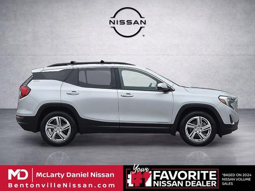 Quicksilver Metallic 2018 GMC Terrain SLE