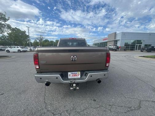 Austin Tan Pearlcoat/Light Graystone Pearlcoat 2009 Dodge Ram 1500 Laramie