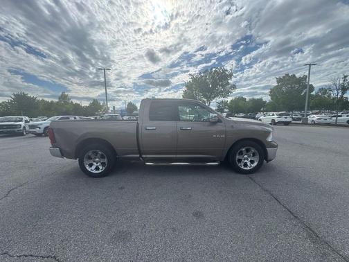 Austin Tan Pearlcoat/Light Graystone Pearlcoat 2009 Dodge Ram 1500 Laramie