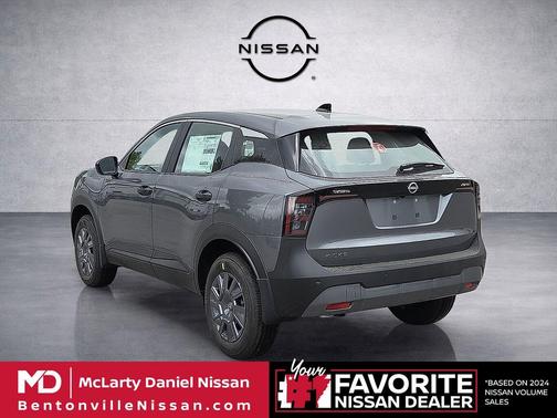 Gun Metallic 2026 Nissan Kicks S
