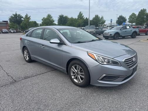 Shale Gray Metallic 2017 Hyundai SONATA SE