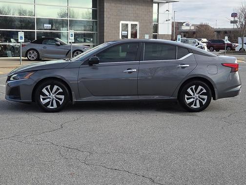 2024 Nissan Altima S FWD