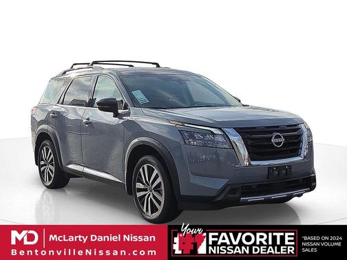 2025 Nissan Pathfinder Platinum 4WD