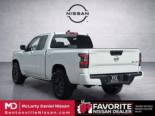Glacier White 2024 Nissan Frontier SV