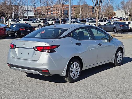 2025 Nissan Versa 1.6 S