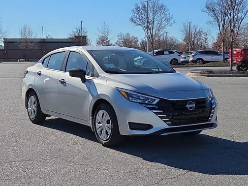 2025 Nissan Versa 1.6 S