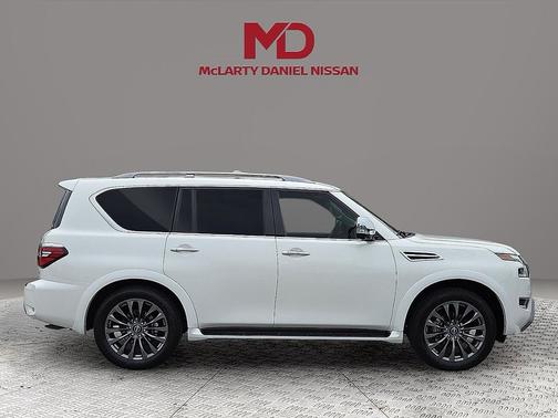 2023 Nissan Armada Platinum 4WD