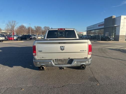 2016 RAM 1500 Laramie
