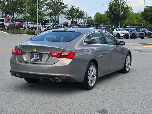 Pepperdust Metallic 2017 Chevrolet Malibu Premier