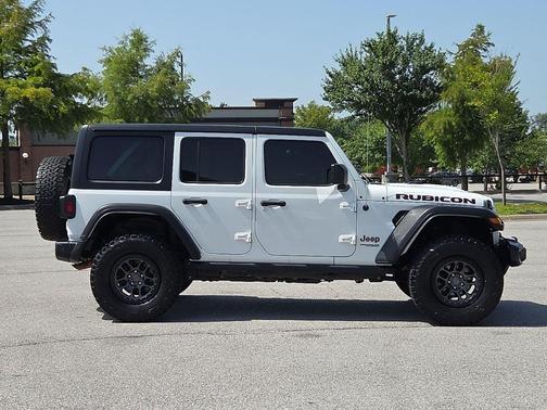 Bright White Clearcoat 2021 Jeep Wrangler Unlimited Rubicon