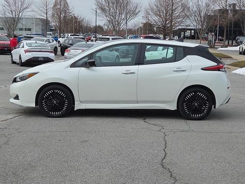 2023 Nissan Leaf SV PLUS 60 kWh