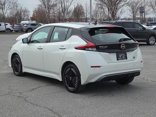 2023 Nissan Leaf SV PLUS 60 kWh