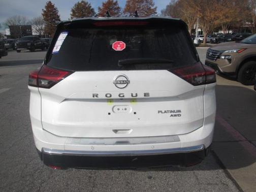 2025 Nissan Rogue Platinum