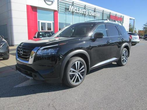 2024 Nissan Pathfinder Platinum 4WD